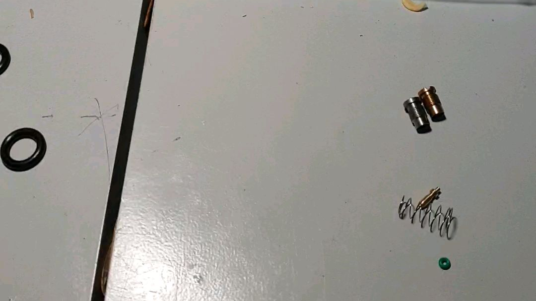 三叉戟飞镖簧